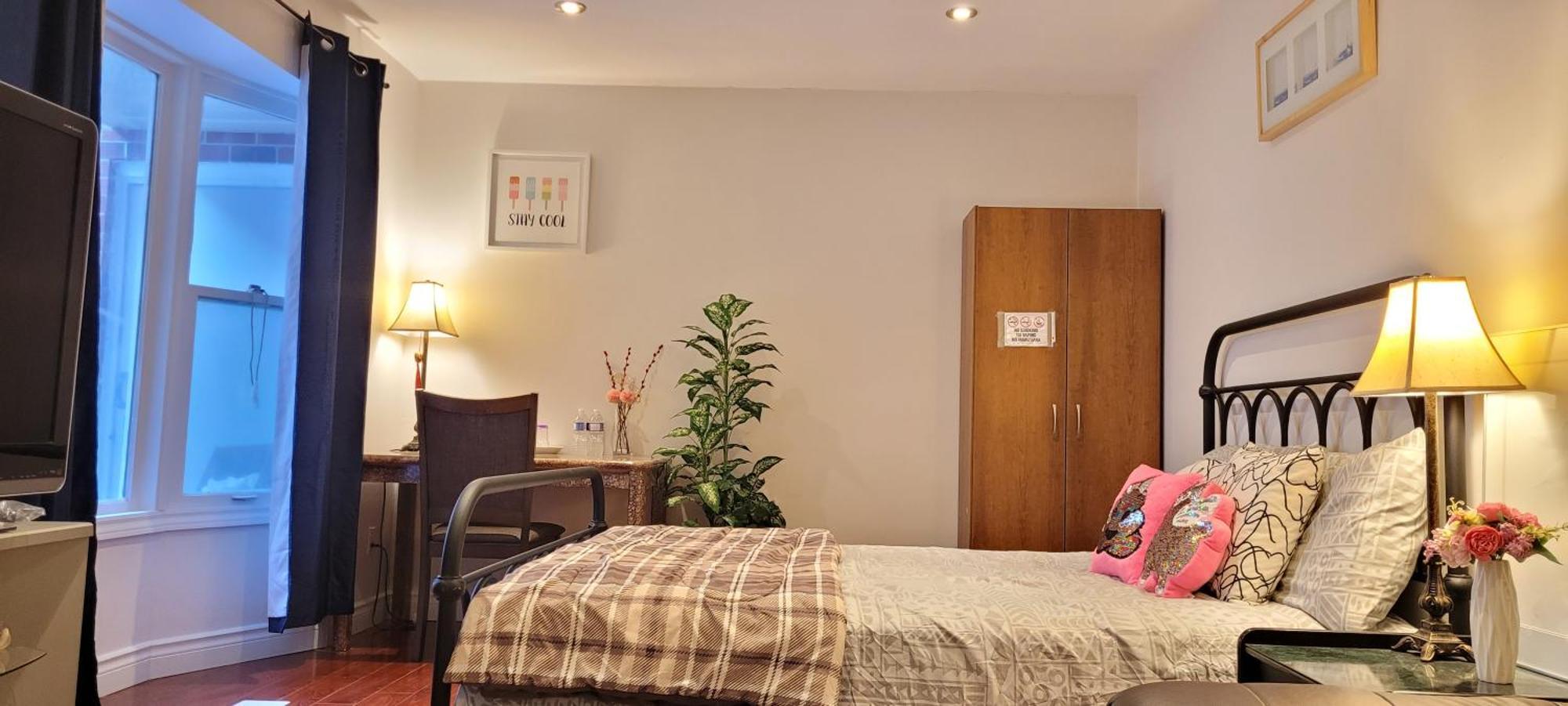 Mainfloor Spacious Room In Toronto Dış mekan fotoğraf